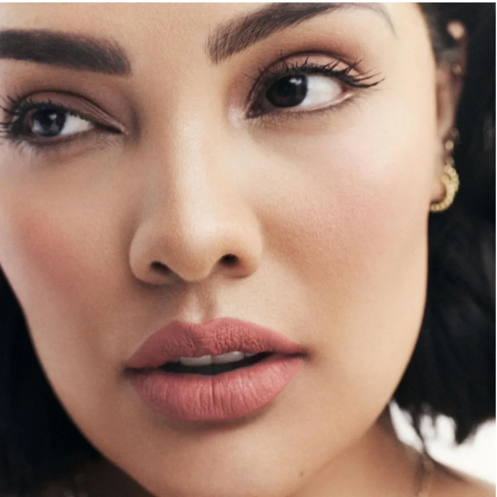 Fenty Beauty Icon Velvet Liquid Lipstick “Fashion Fiend”